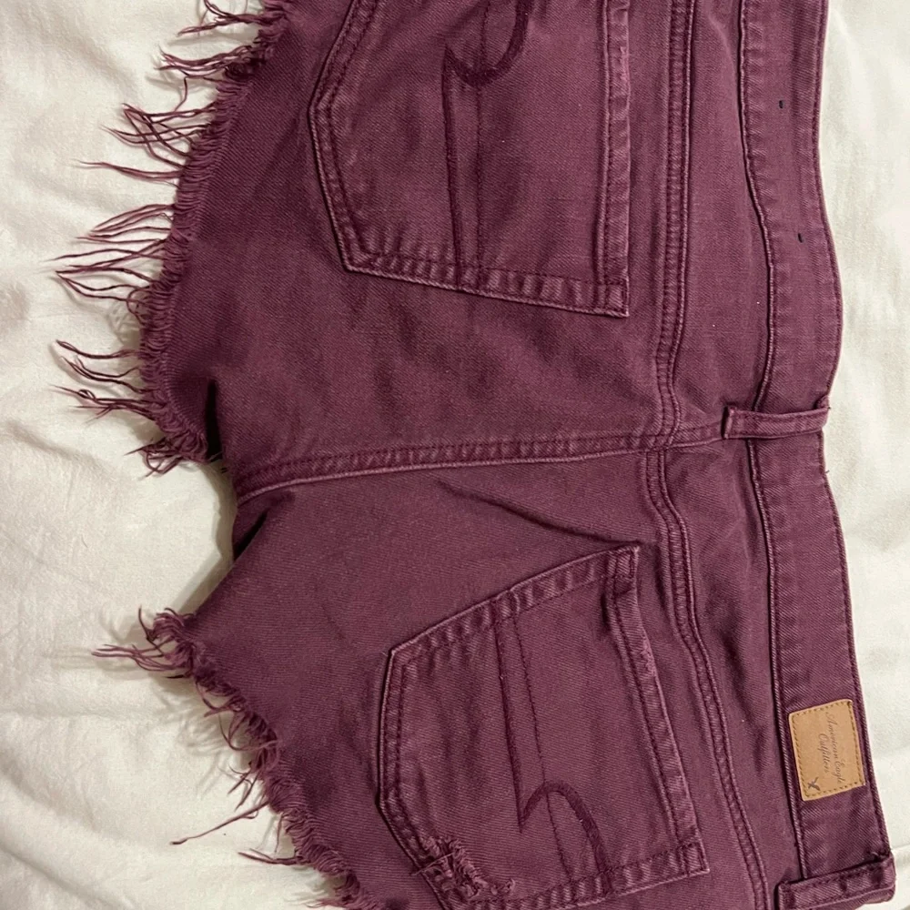 American Eagle Outfitters Distressed Maroon Jean Shorts - Picture 2 of 4